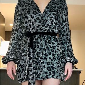 Retrofete Gabrielle Sequin Robe Wrap Silver Leopard Mini Dress Size XS
